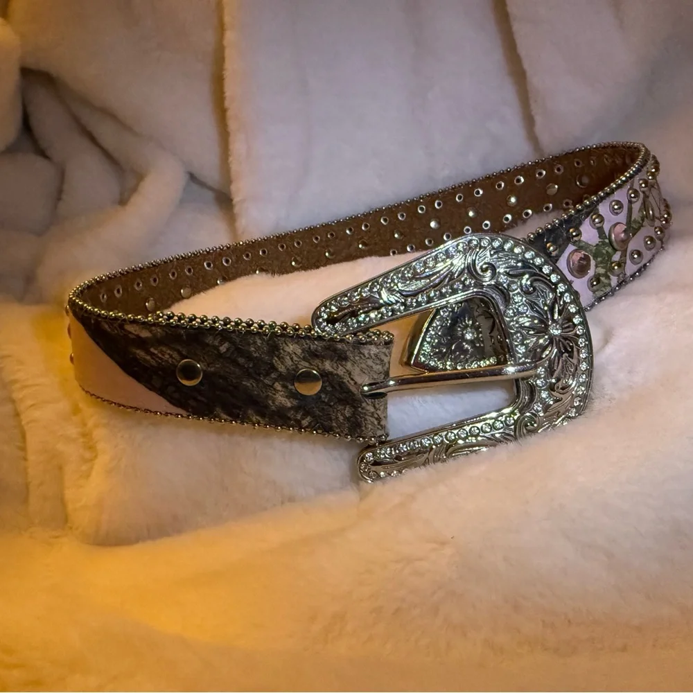 Nocona Black and Silver Western Belt
